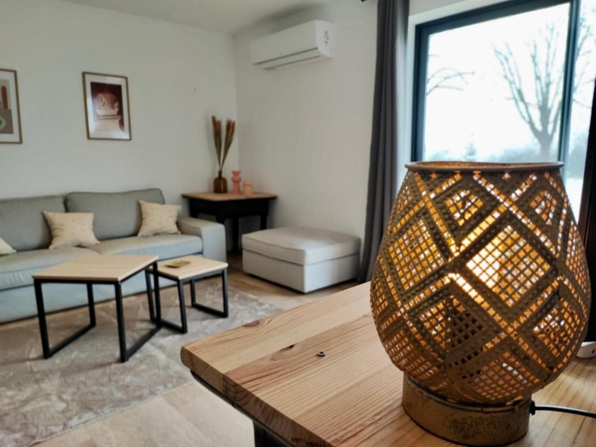 Вилла Domaine Des Hugons Prignac-et-Marcamps Экстерьер фото
